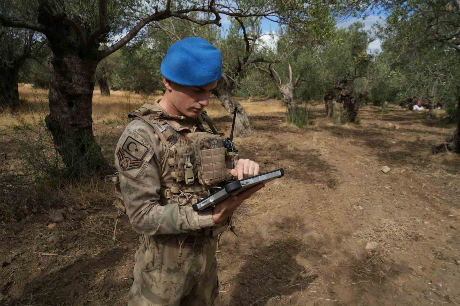 Zeytin bahçelerine komando koruması
