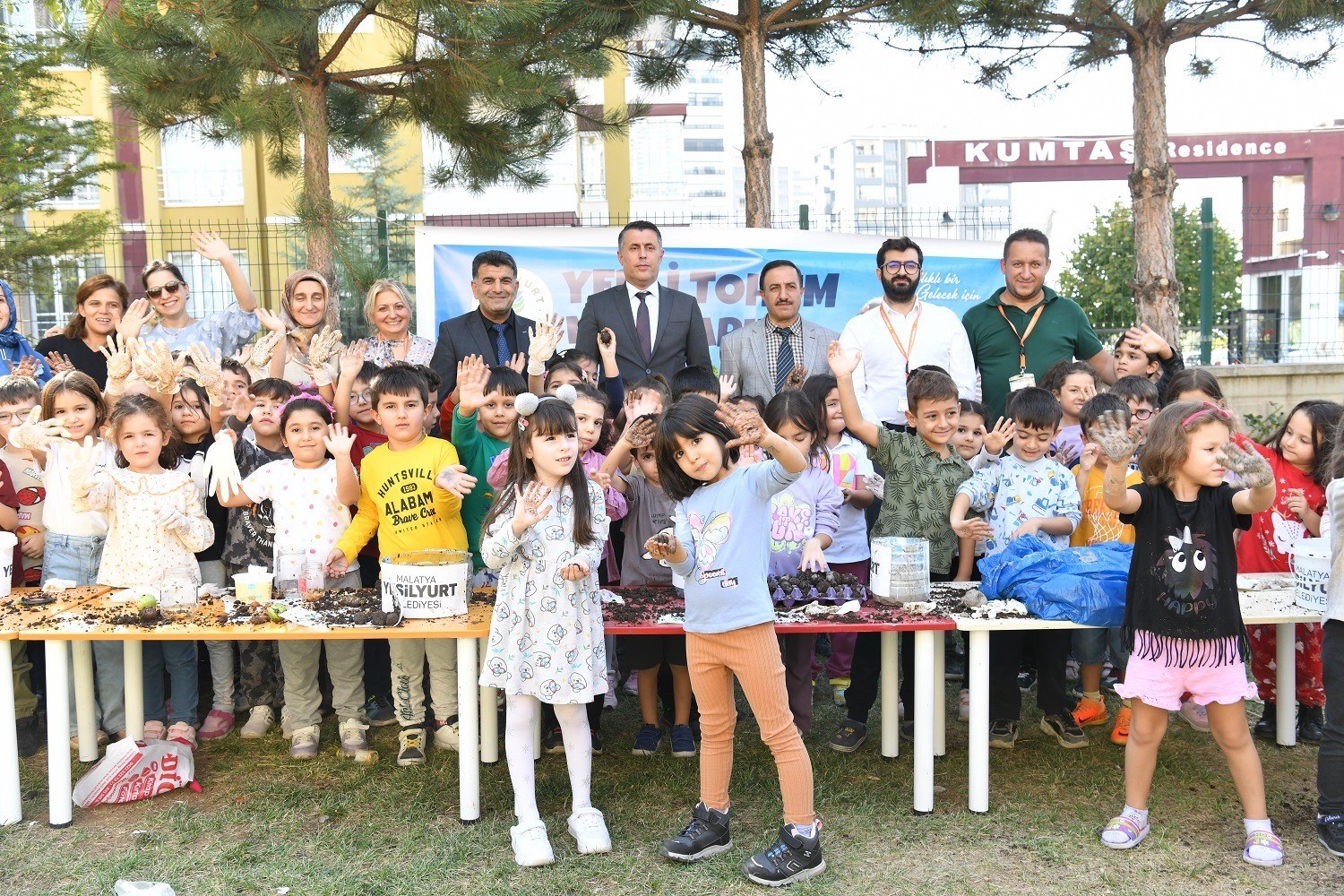 Yeşilyurt’ta öğrencilere tarım sevgisi aşılanıyor
