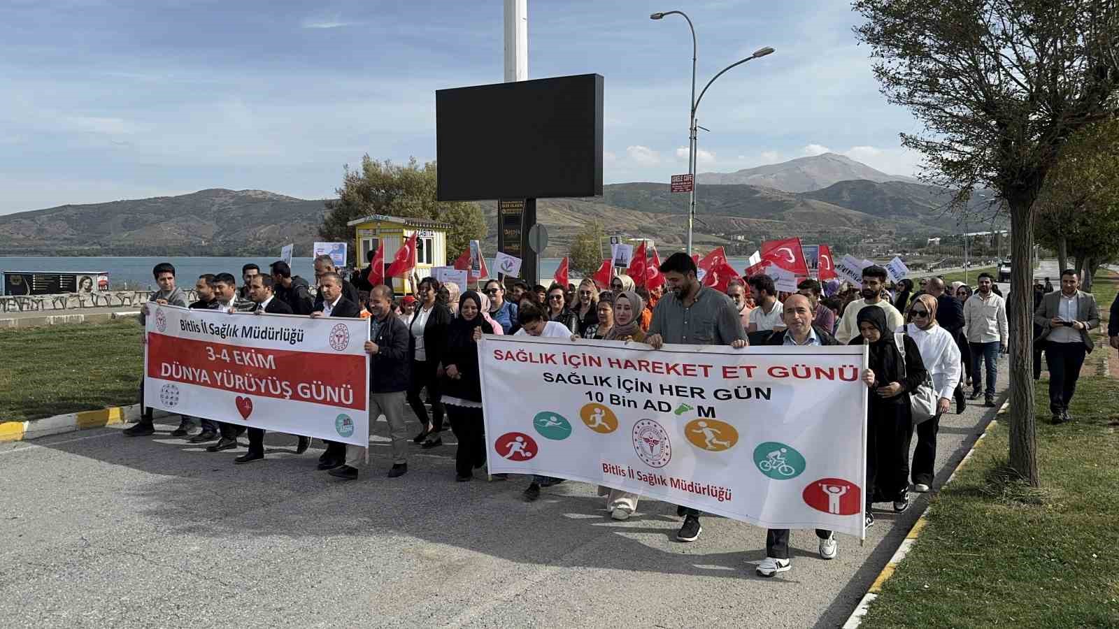 Tatvan’da Dünya Yürüyüş Günü etkinliği düzenlendi
