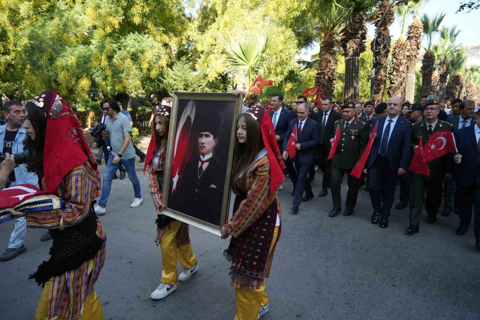 Atatürk’ün Manisa’ya gelişinin 99. yıl dönümü kutlandı
