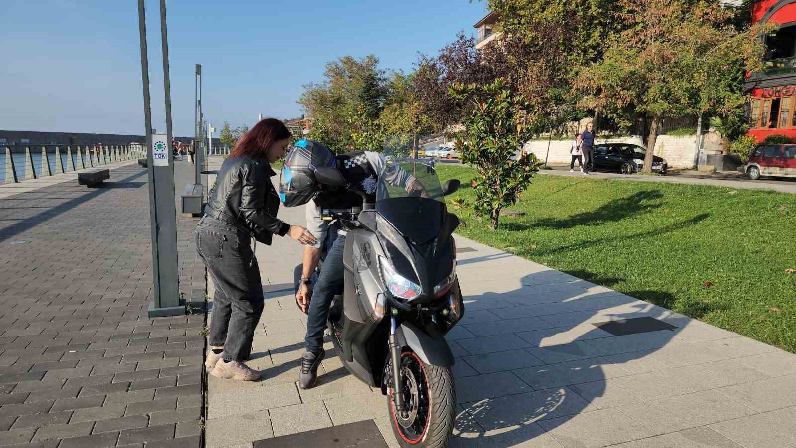 Şiddet mağduru kadının yardım istediği motosikletli karakola böyle yetiştirdi
