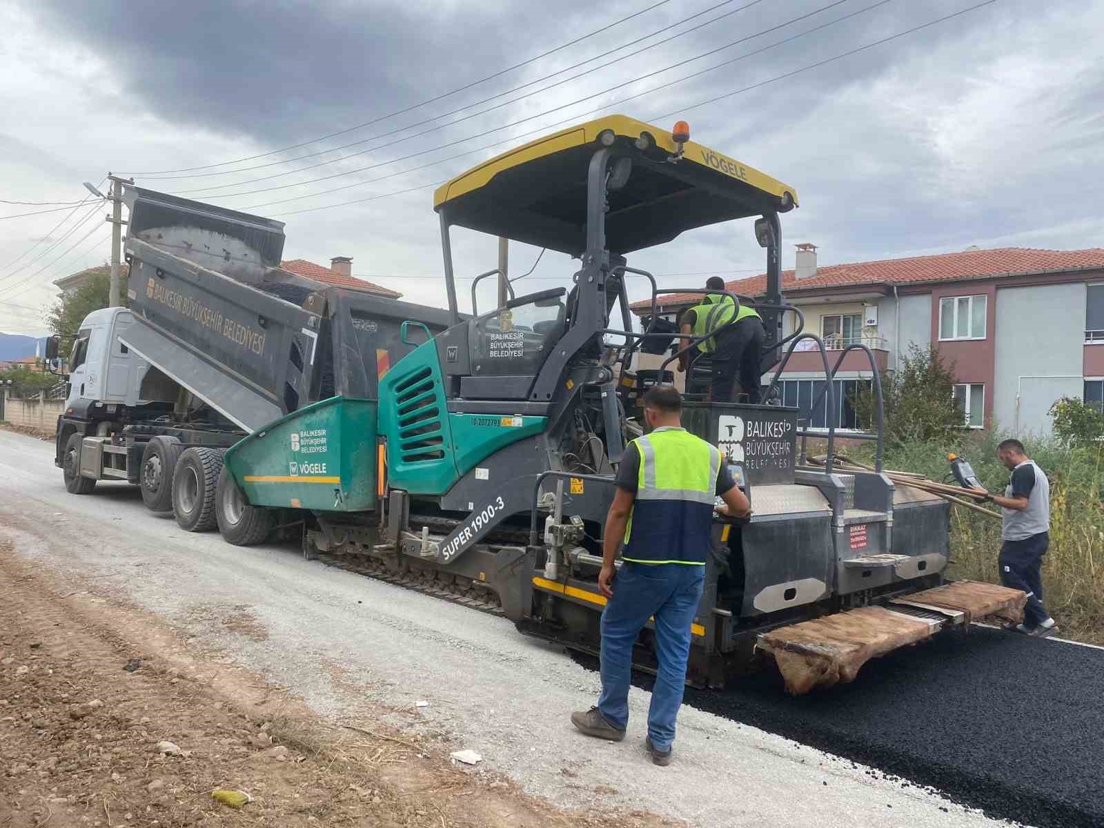 Vatandaş asfalt istedi Başkan Sak yaptı
