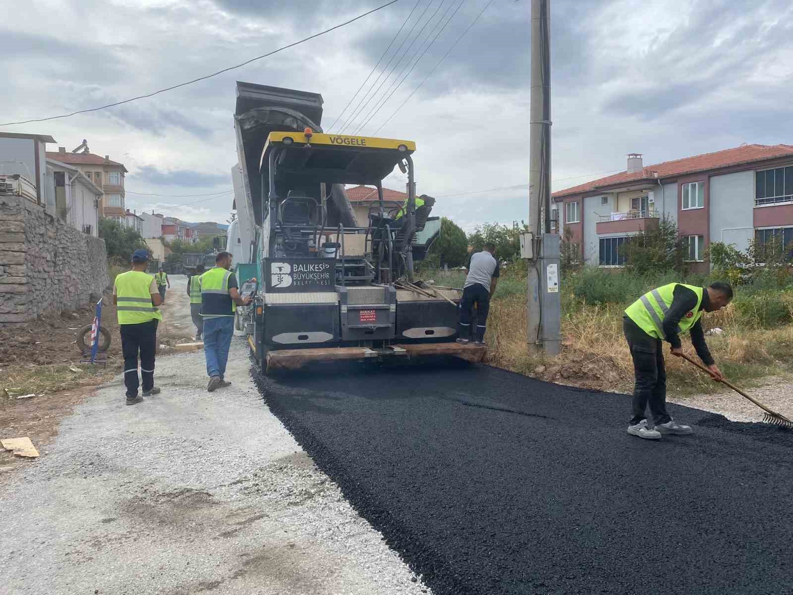 Vatandaş asfalt istedi Başkan Sak yaptı
