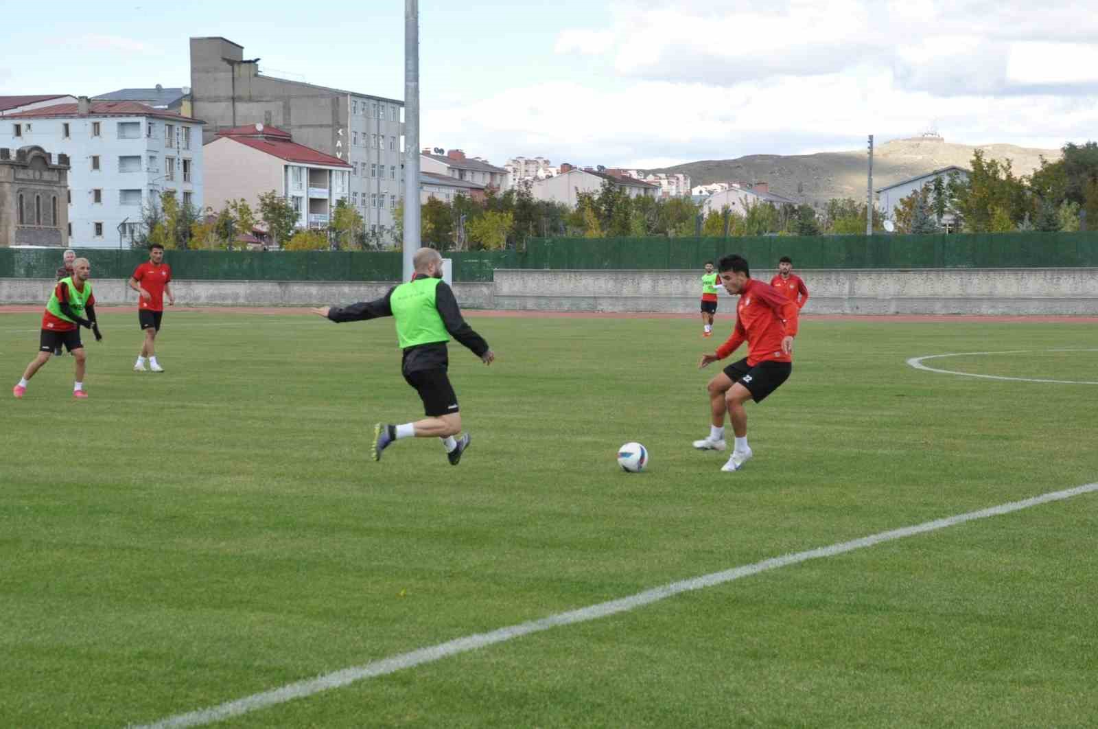 Kars 36 Spor, Ünye 1957 Spor karşılaşması hazırlıklarını tamamladı
