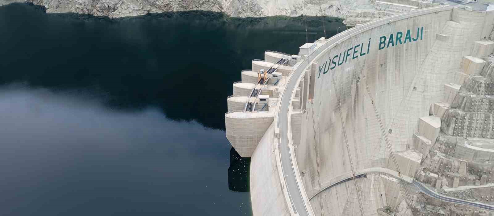 Artvin Valisi Turan Ergün: 