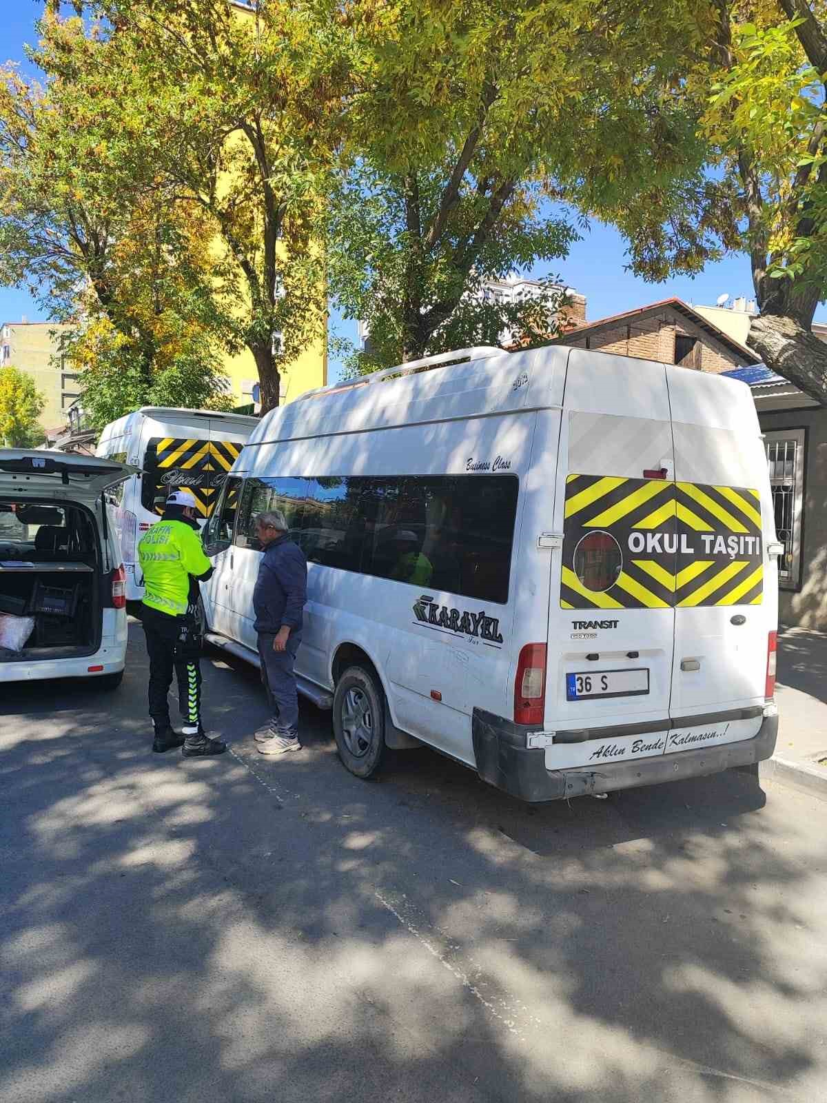 Kars’ta öğrenci servisleri denetleniyor
