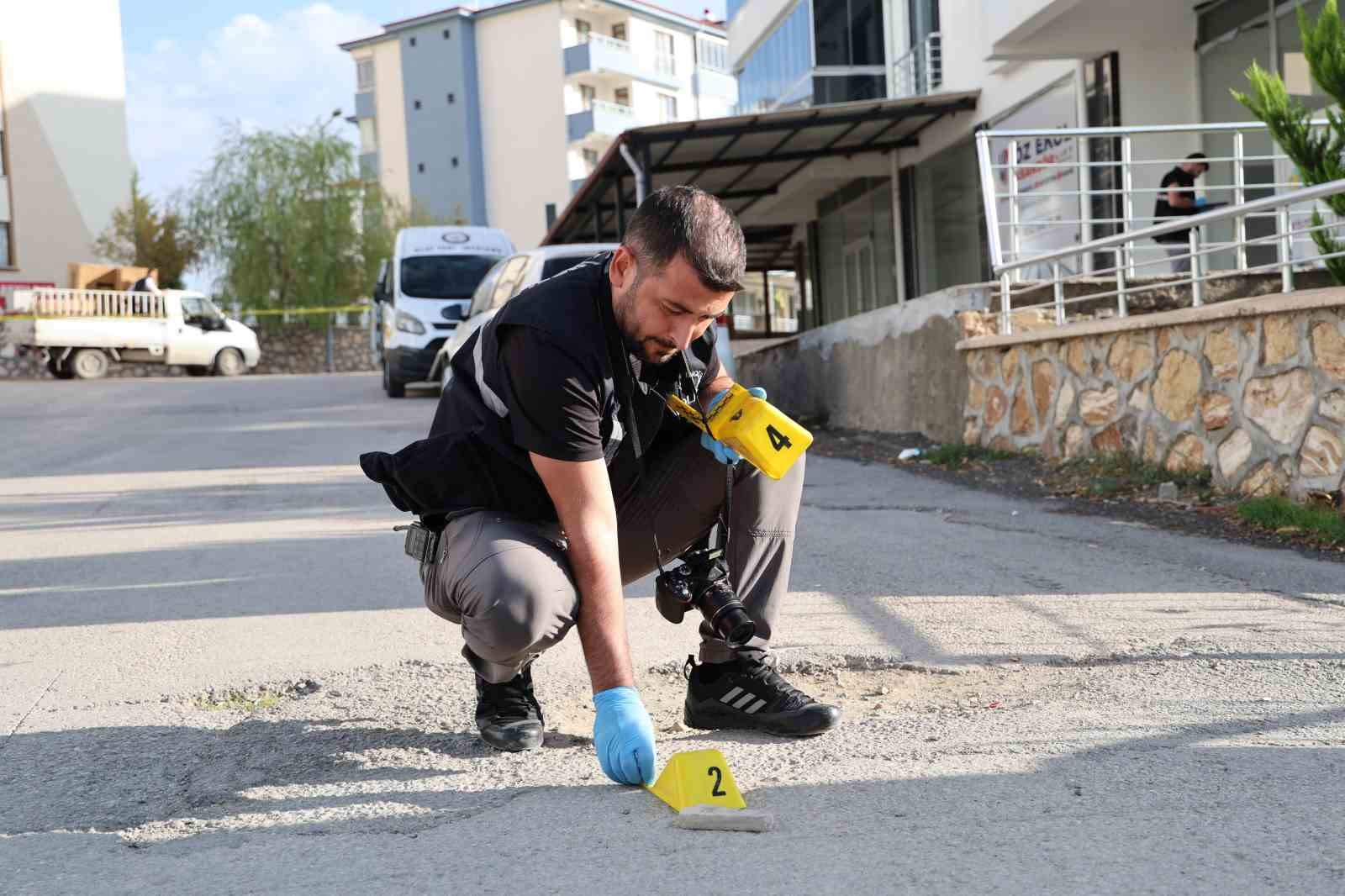 Elazığ’da silahlı kavga: 3 yaralı
