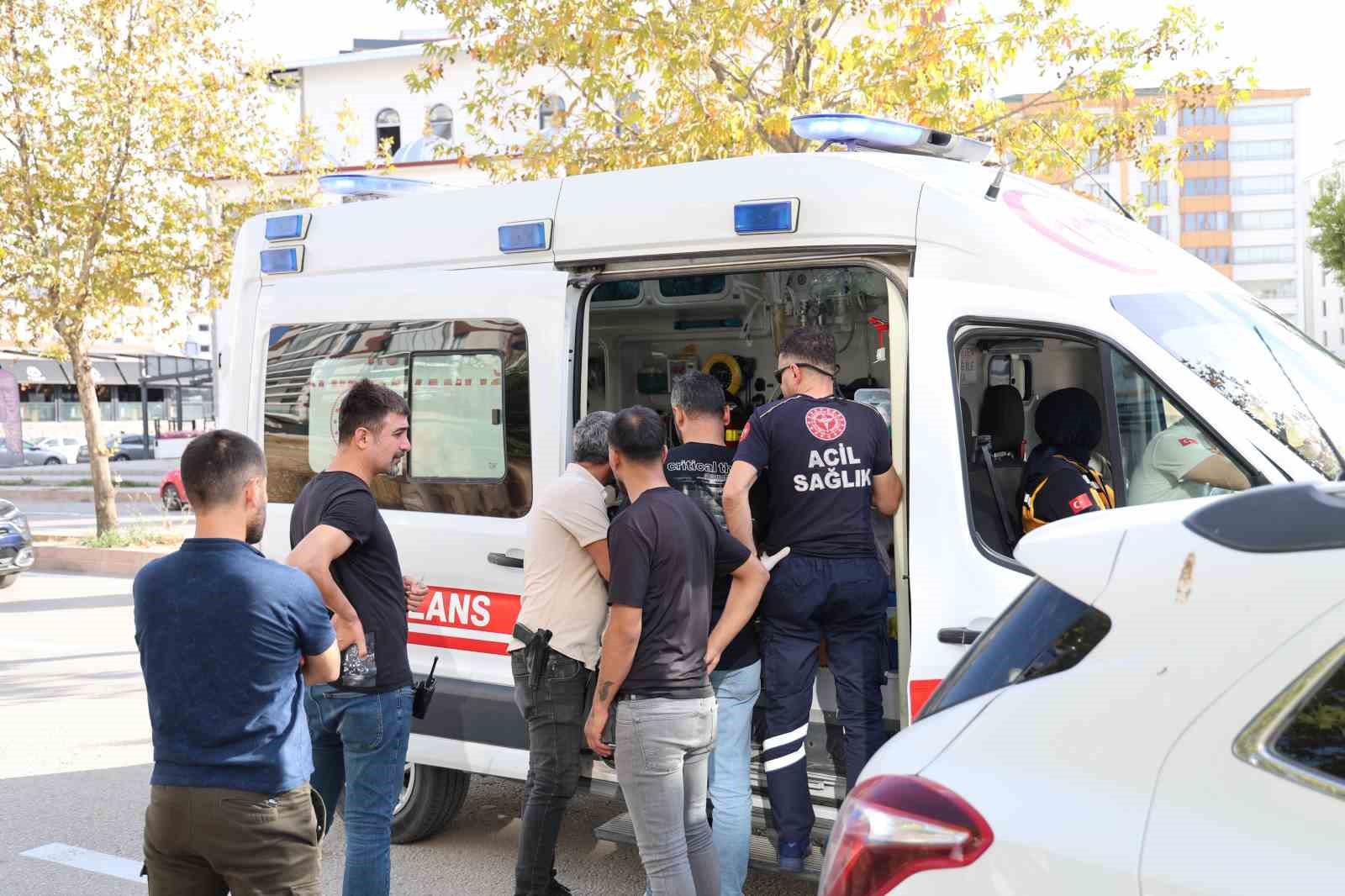 Elazığ’da silahlı kavga: 3 yaralı
