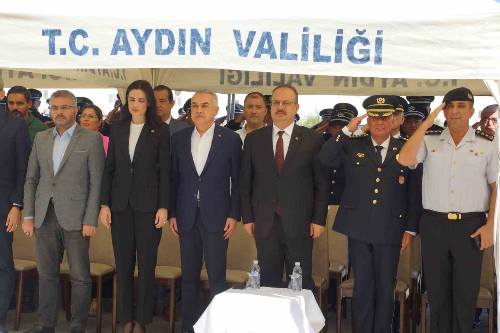 Aydın emniyetine yeni araçları teslim edildi
