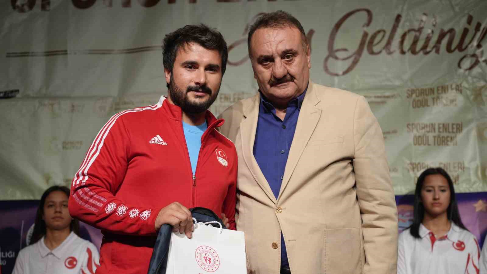 Kırıkkale’de sporun enleri ödüllendirildi
