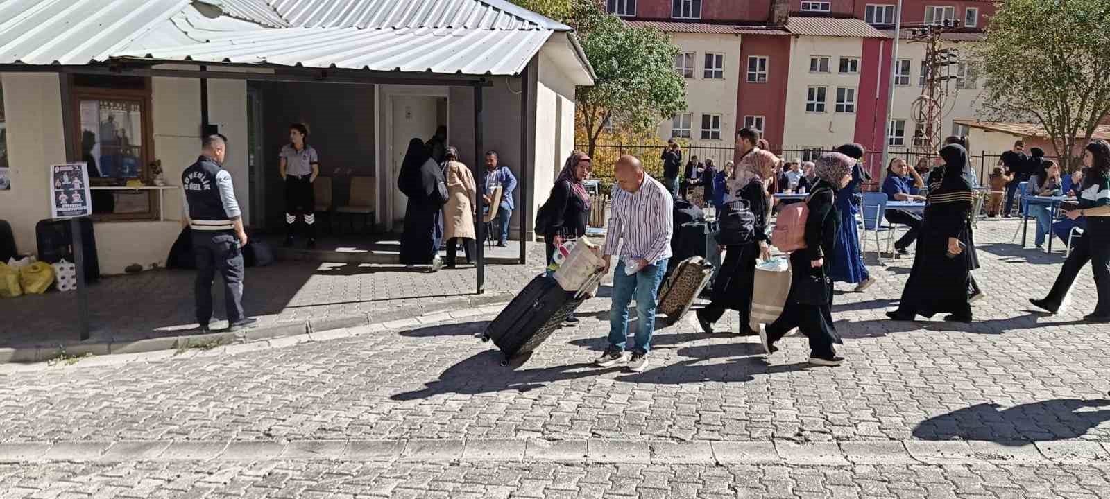 Hakkari’ye gelen öğrencilere sıcak karşılama
