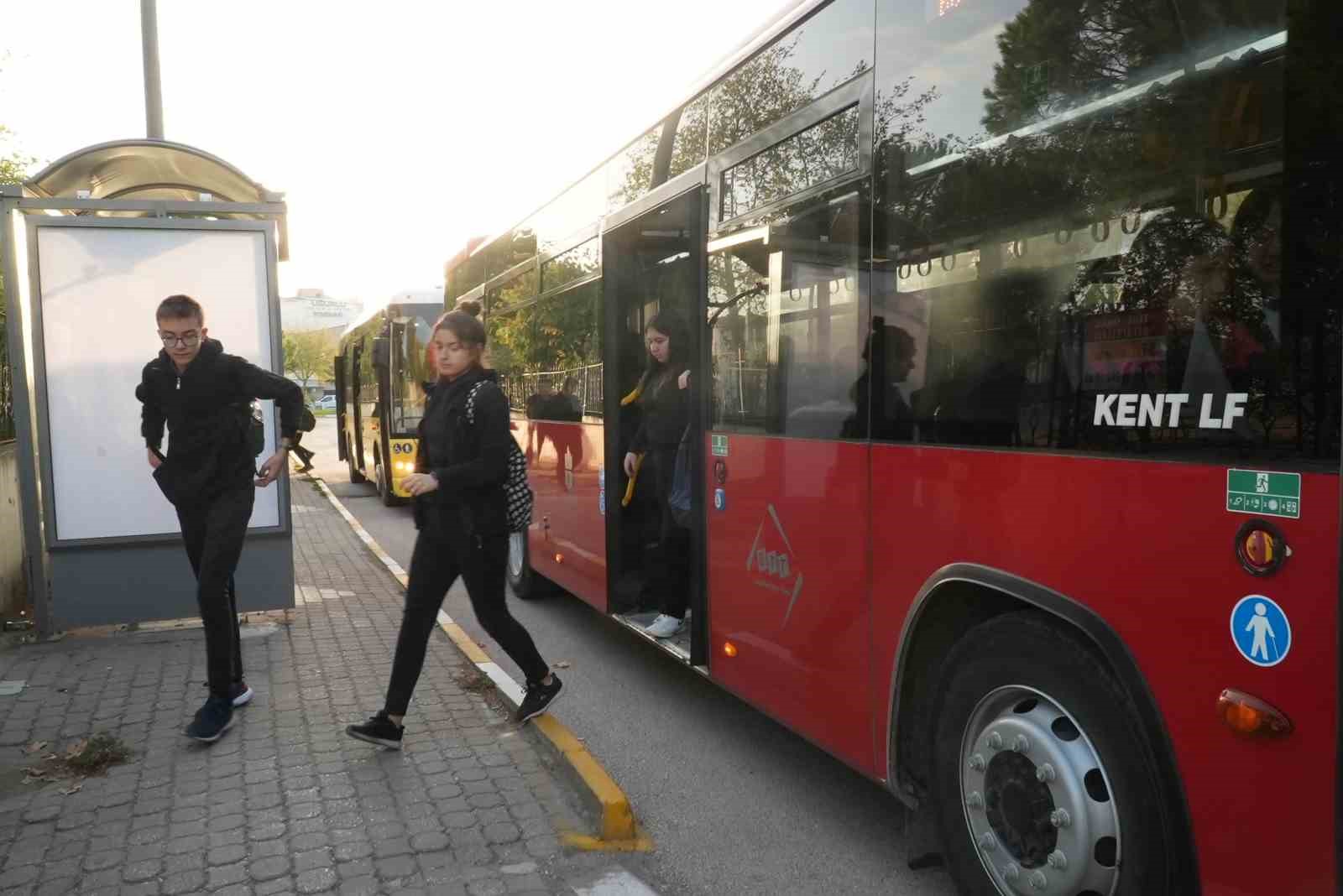 Balıkesir Büyükşehir’in ulaşım desteği aileleri sevindirdi
