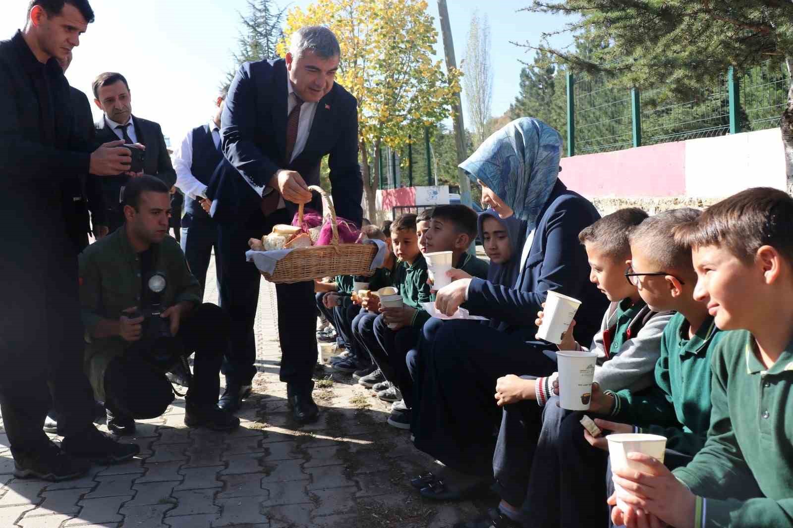 Afyonkarahisar’da Gelenekten Geleceğe, Sağlıklı Nesillere projesi
