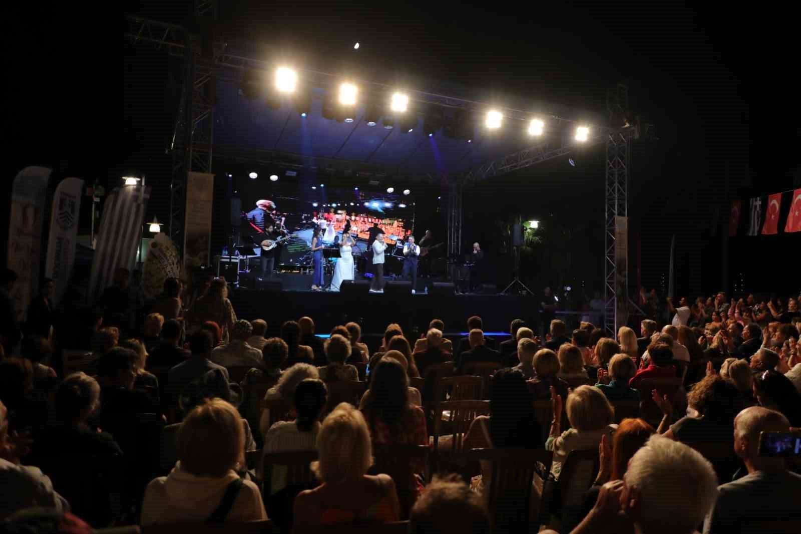 İki yaka, dostluk konserinde buluştu
