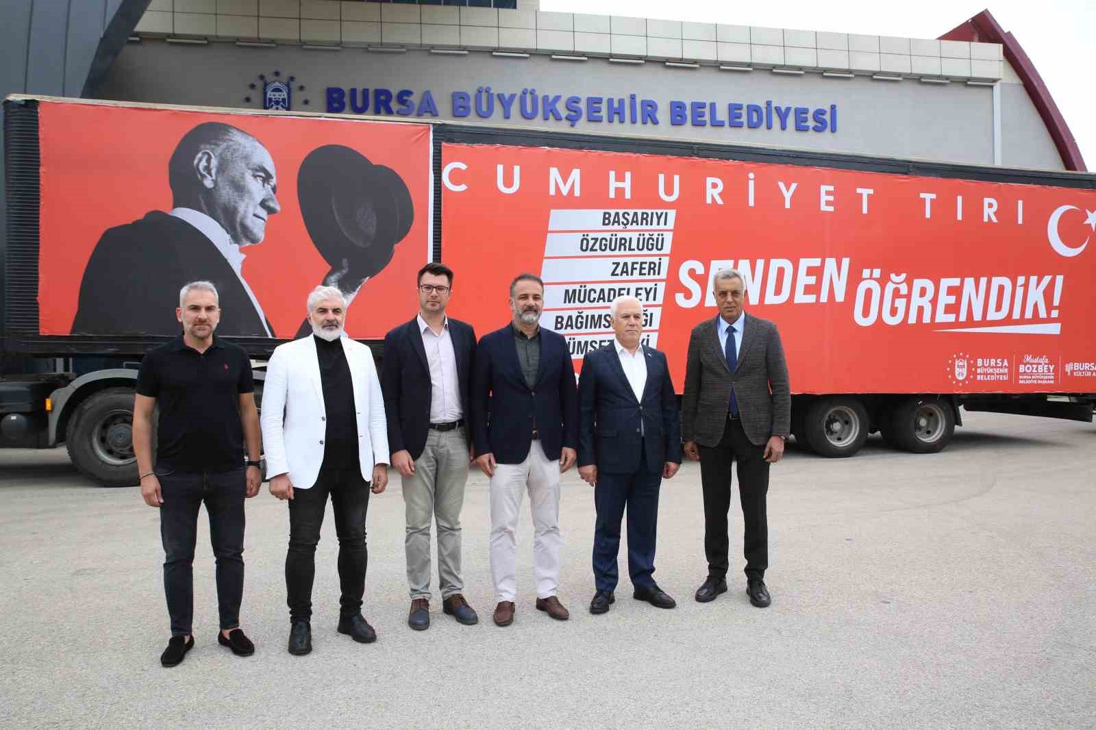 29 Ekim coşkusu ’Cumhuriyet Tırı’ ile Bursa’yı sarıyor
