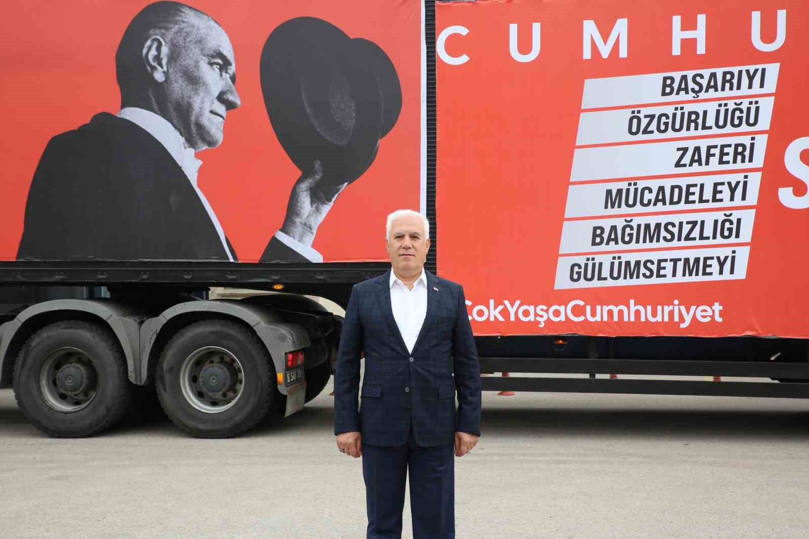 29 Ekim coşkusu ’Cumhuriyet Tırı’ ile Bursa’yı sarıyor
