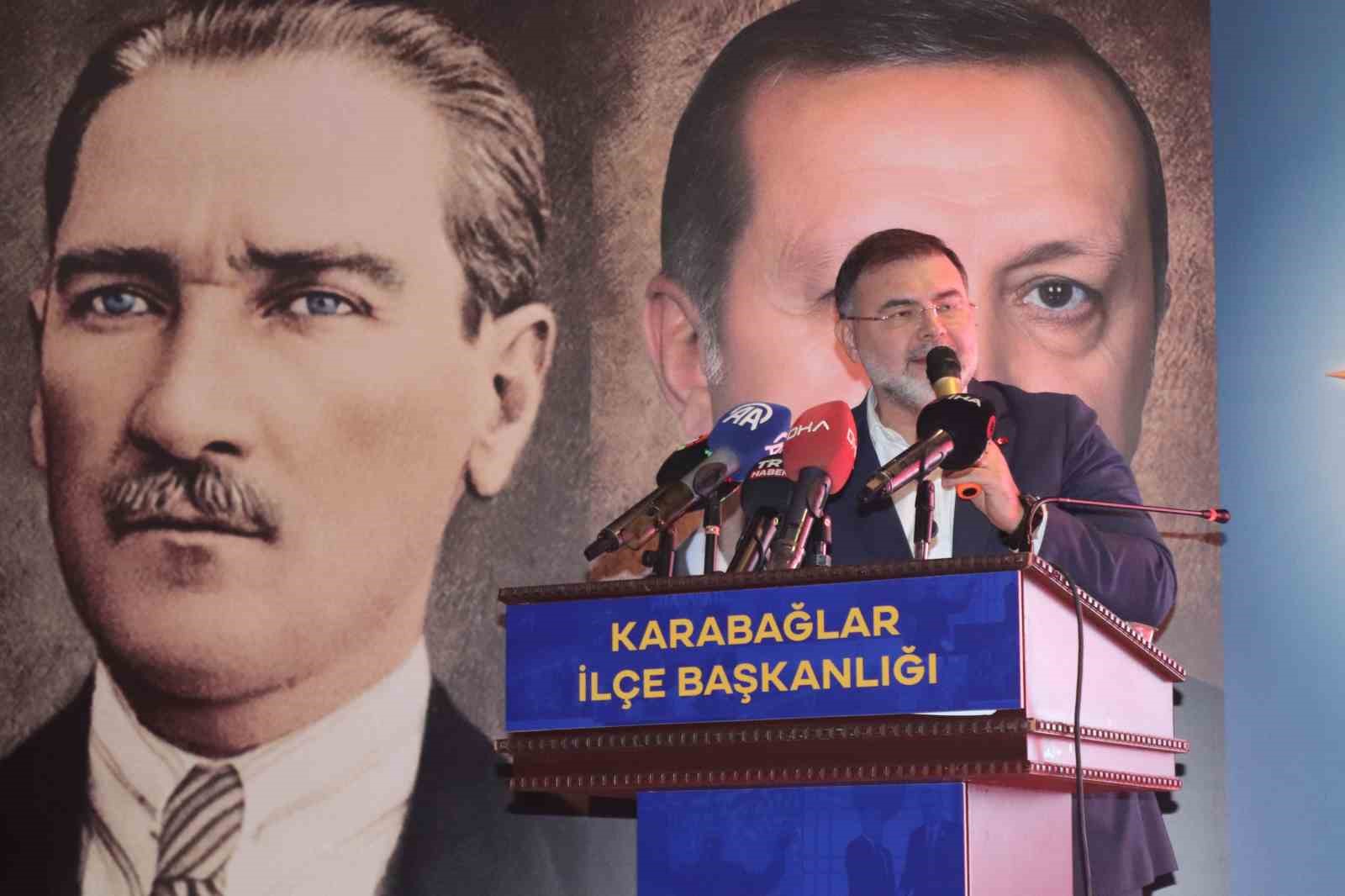 AK Partili Hamza Dağ: “İzmir, 31 Mart seçimlerinde CHP’ye sarı kart vermiştir”
