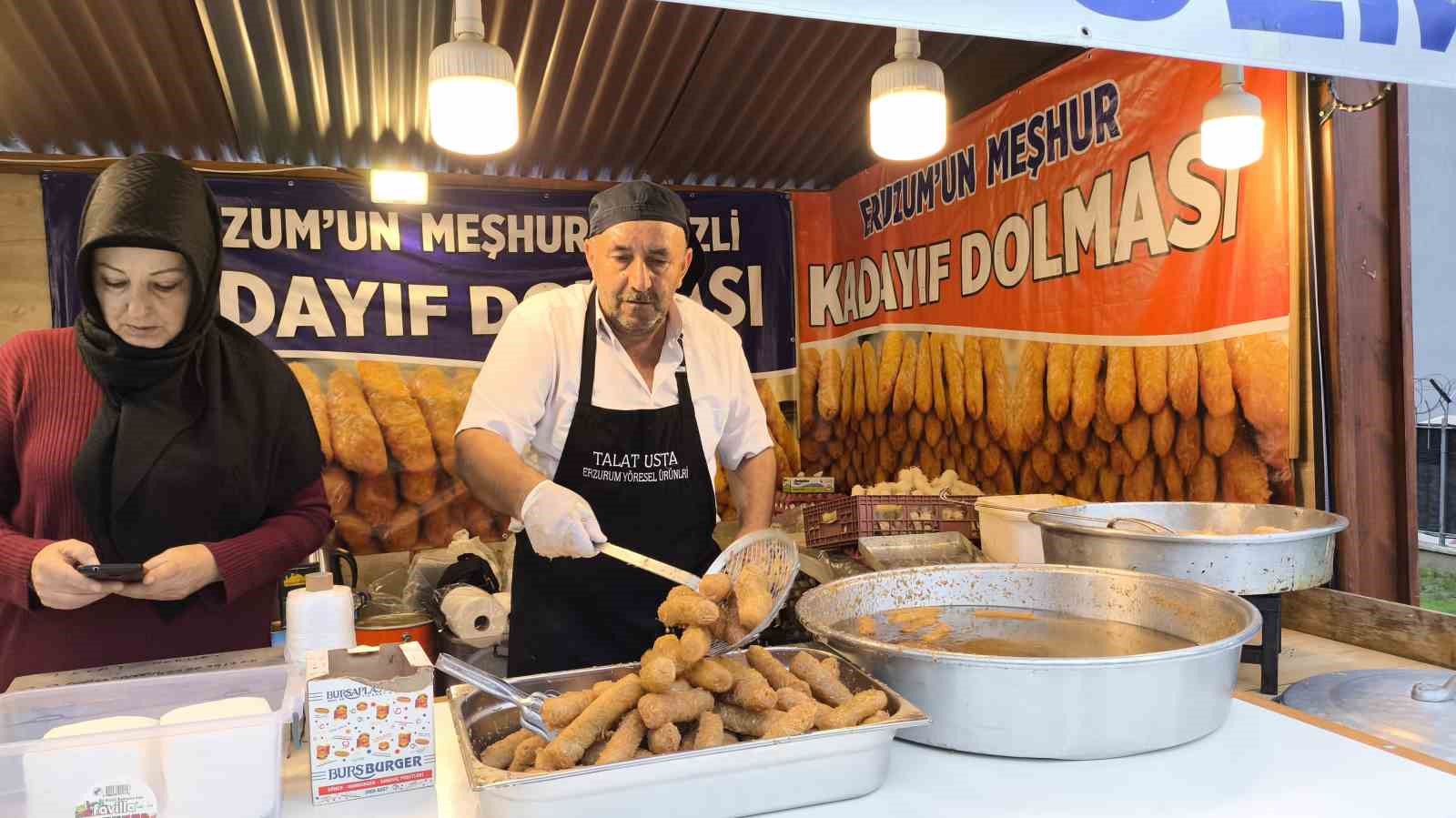 Sultangazi’de Erzurum Yöresel Günleri’ne vatandaşlar yoğun ilgi gösterdi
