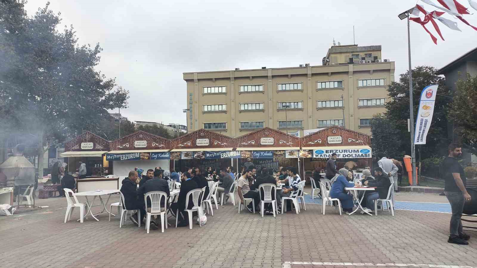 Sultangazi’de Erzurum Yöresel Günleri’ne vatandaşlar yoğun ilgi gösterdi
