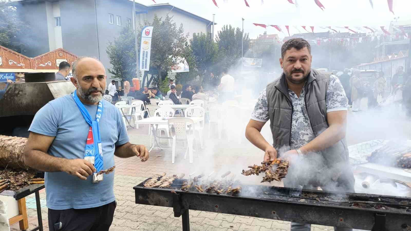 Sultangazi’de Erzurum Yöresel Günleri’ne vatandaşlar yoğun ilgi gösterdi
