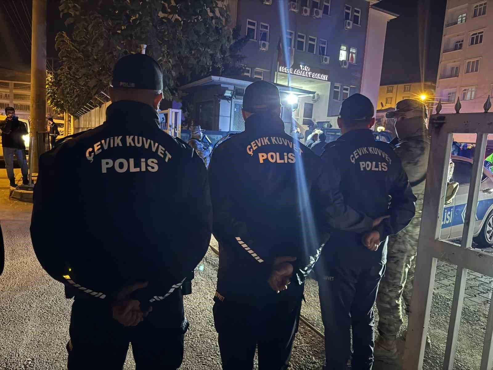 13 polisin şehit edildiği terör saldırısı ile ilgili gözaltına alınan 8 şüpheliden 2’sine 13 kez ağırlaştırılmış müebbet istemi
