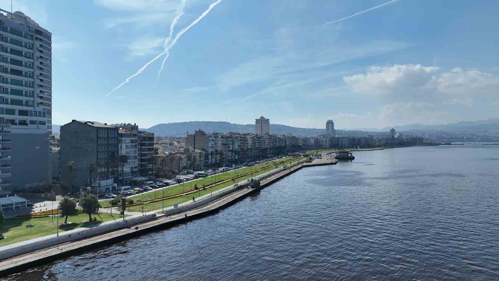 Kordon’da deniz taşkınlarını önlemek için yoğun tempo
