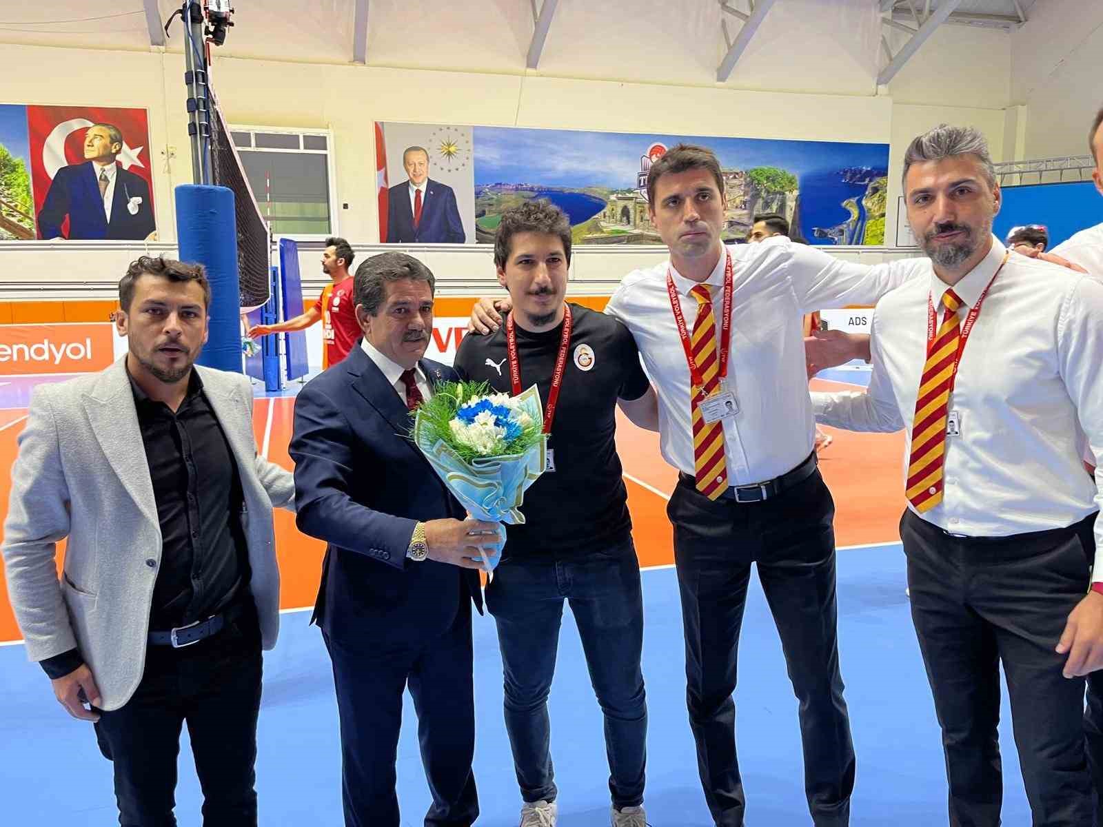 Efeler Ligi: TÜRŞAD: 0 - Galatasaray: 3
