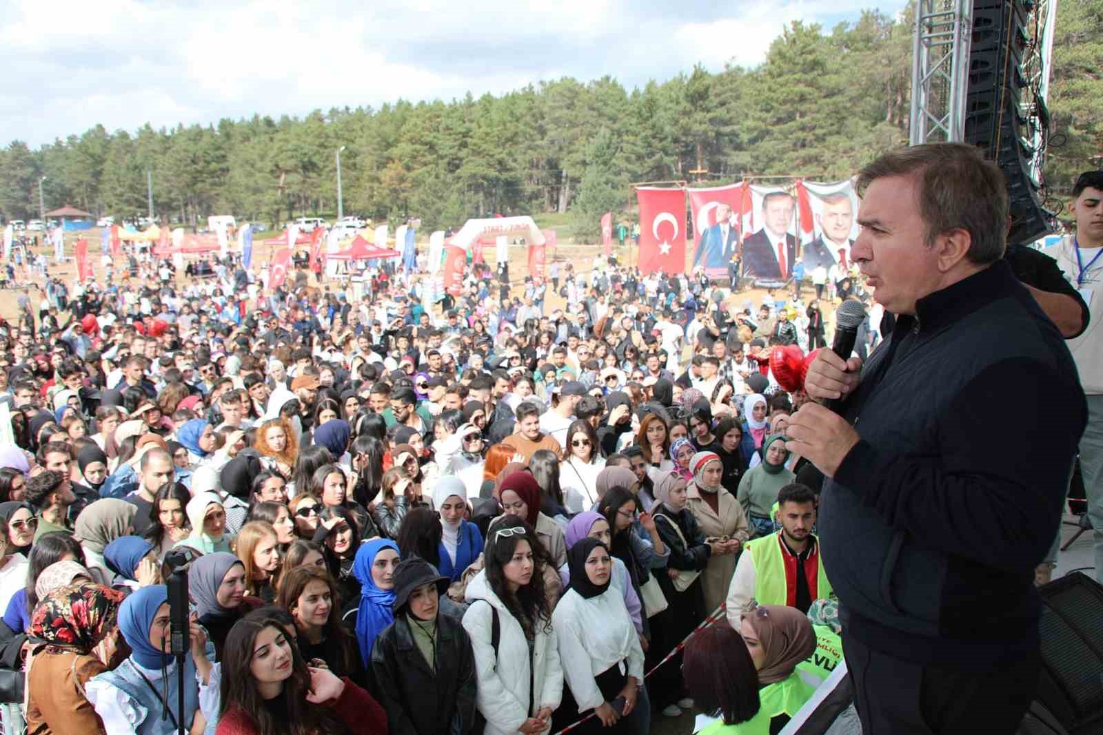 Refahiye’de 7. Dumanlı Gençlik ve Doğa Festivali yapıldı
