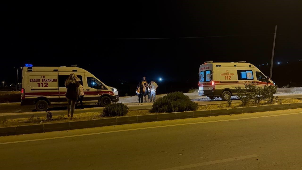 Kilis’te motosiklet devrildi: 2 yaralı
