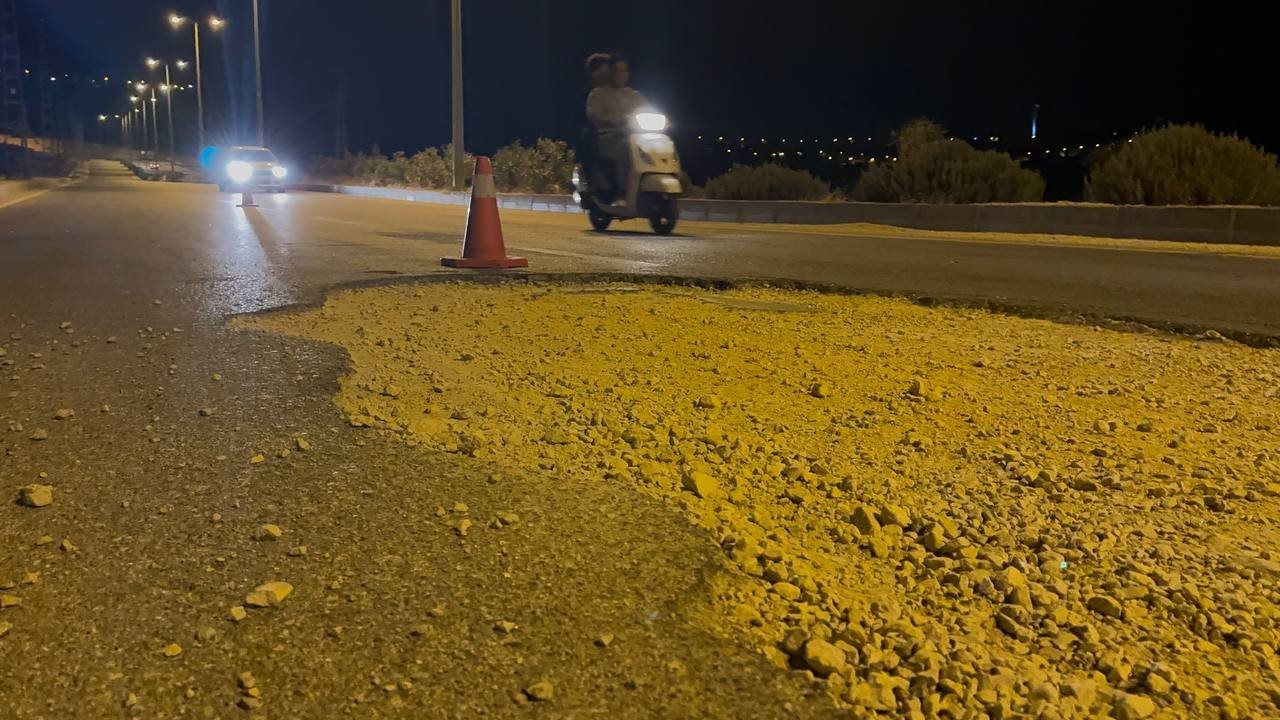 Kilis’te motosiklet devrildi: 2 yaralı
