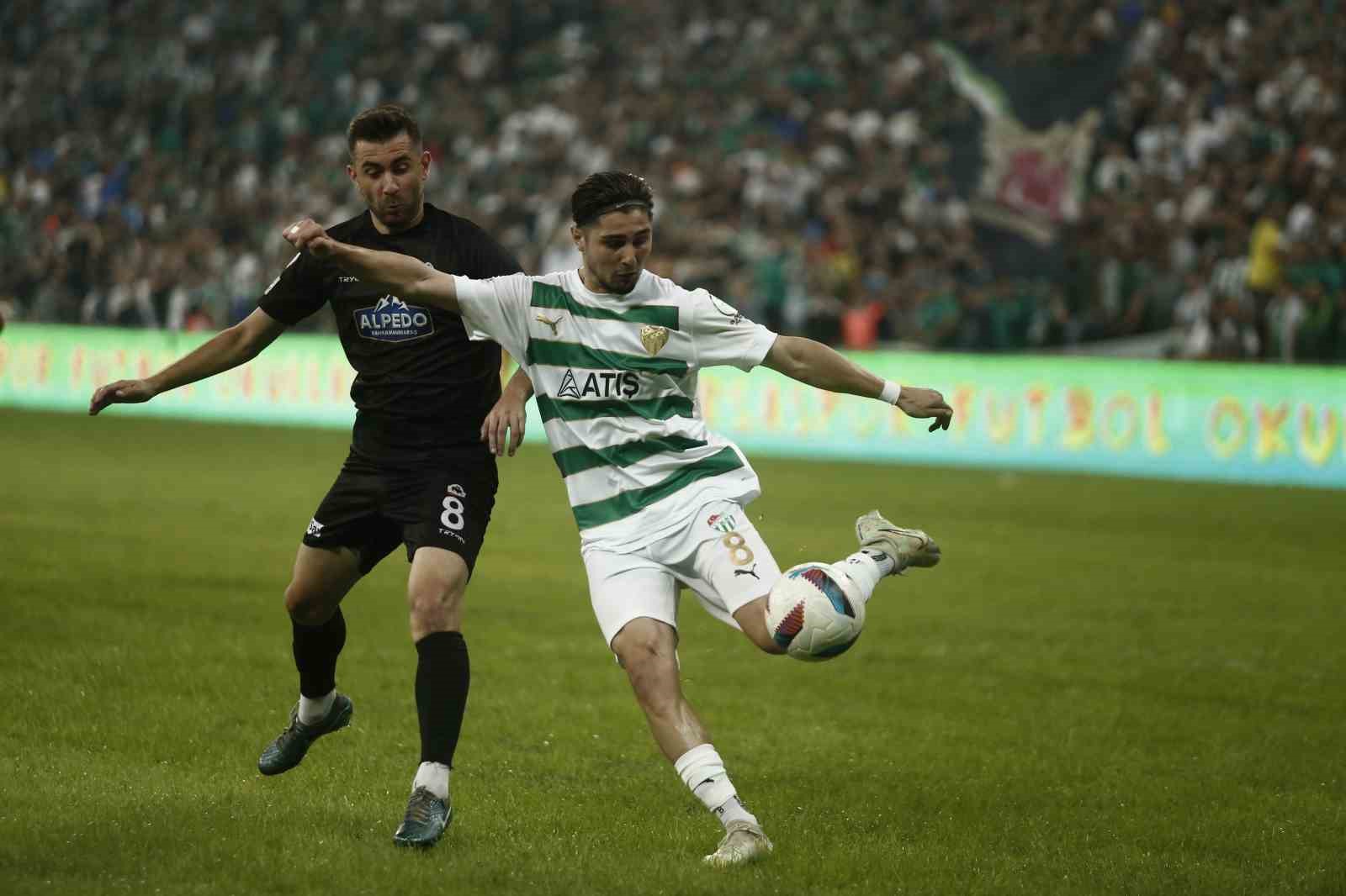 TFF 3. Lig: Bursaspor: 3 - Kahramanmaraşspor : 0
