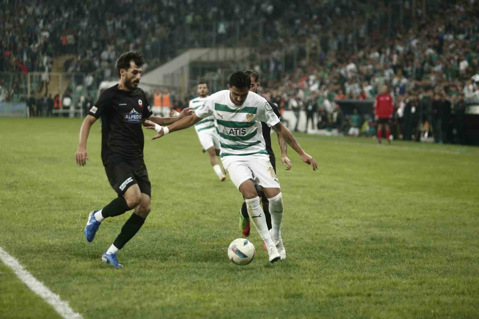 TFF 3. Lig: Bursaspor: 3 - Kahramanmaraşspor : 0
