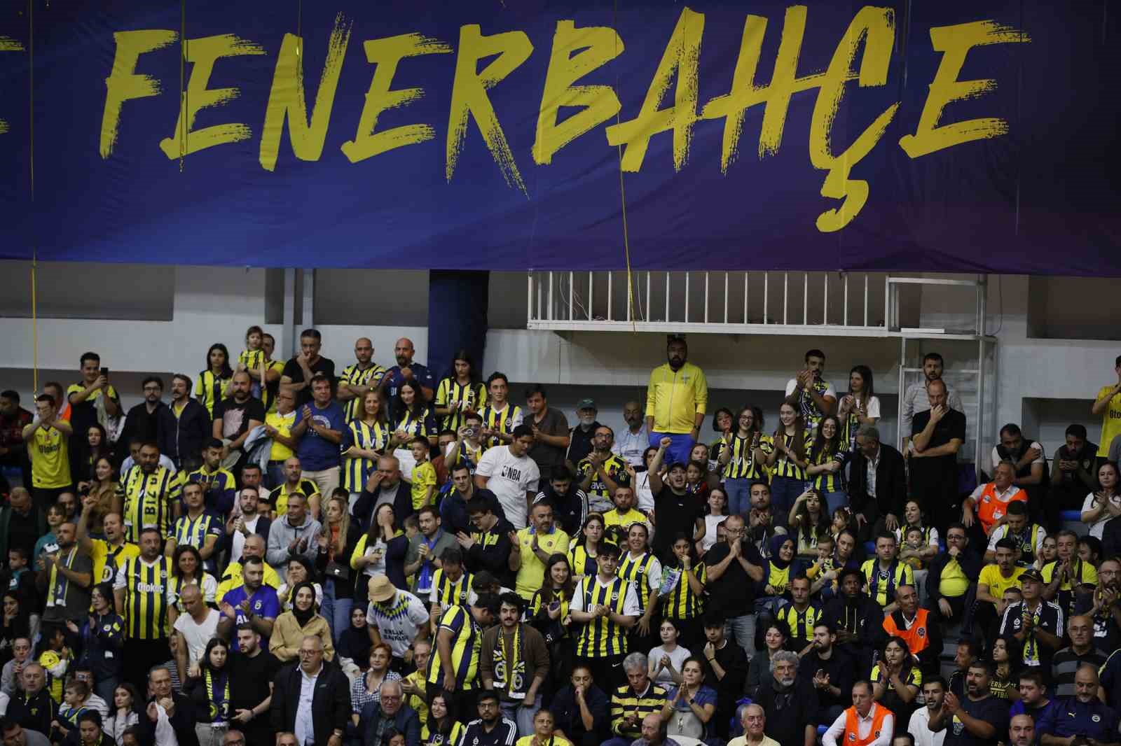 Kadınlar pota derbisi Fenerbahçe’nin
