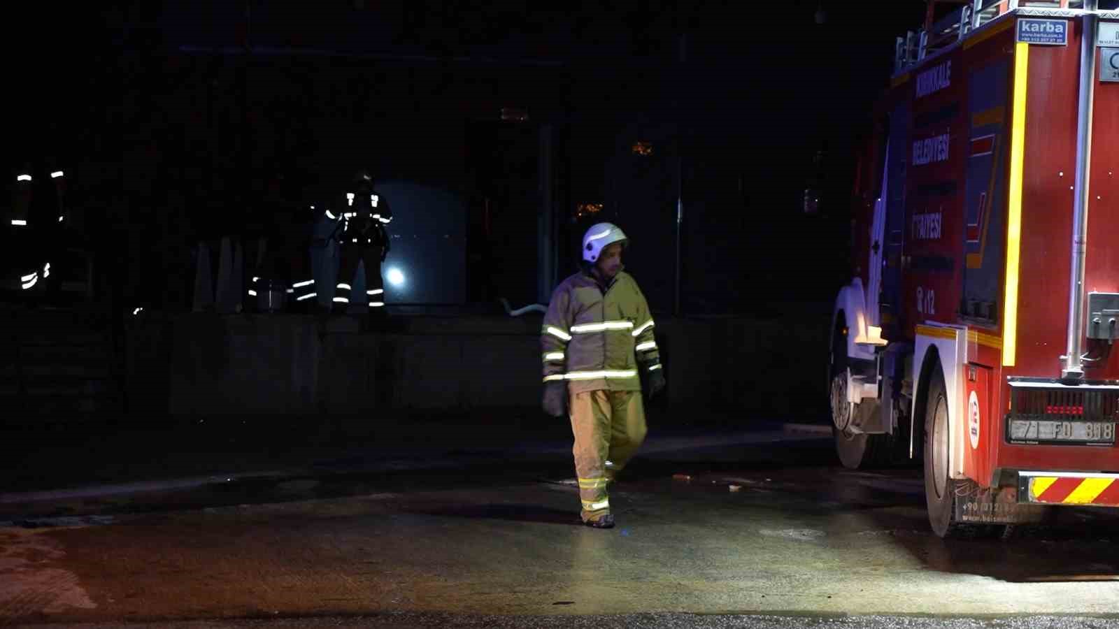 Kırıkkale’de tekstil fabrikası yandı
