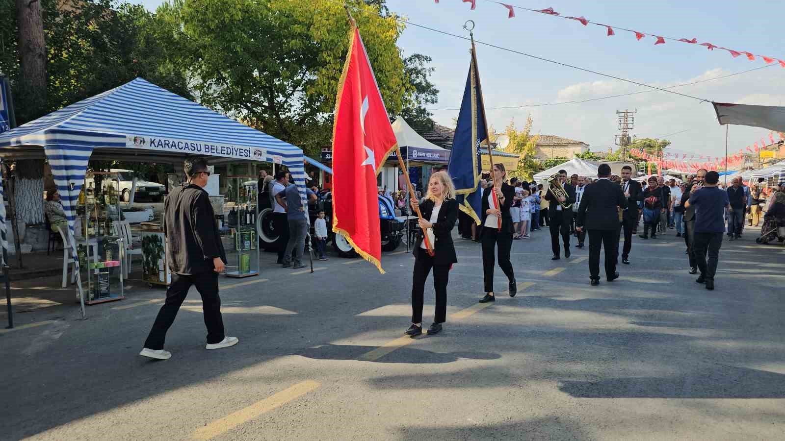 Karacasu Zeytini festivalle tanıtıldı
