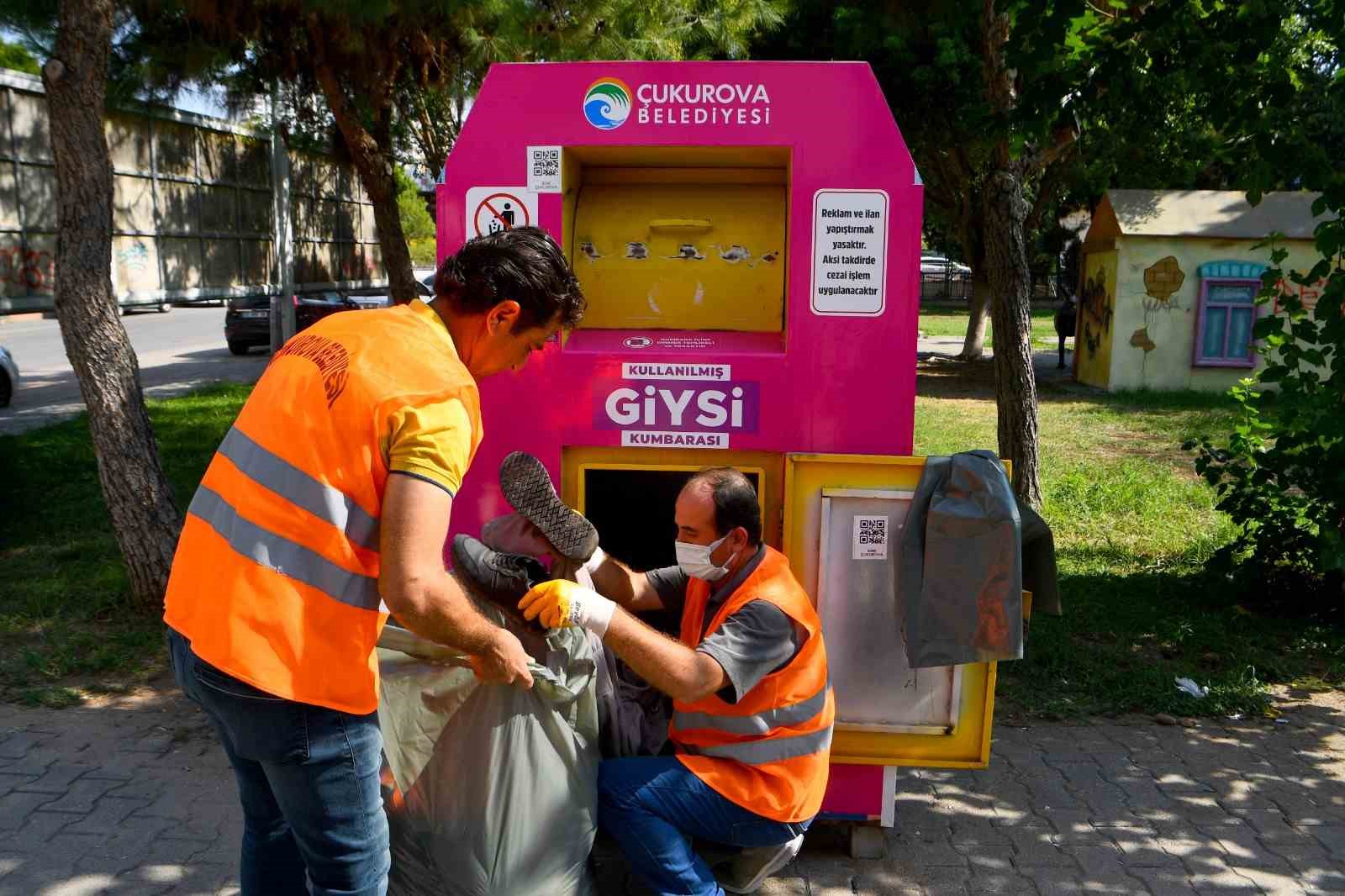 Giyilmeyen kıyafetler çöpe değil kumbaraya
