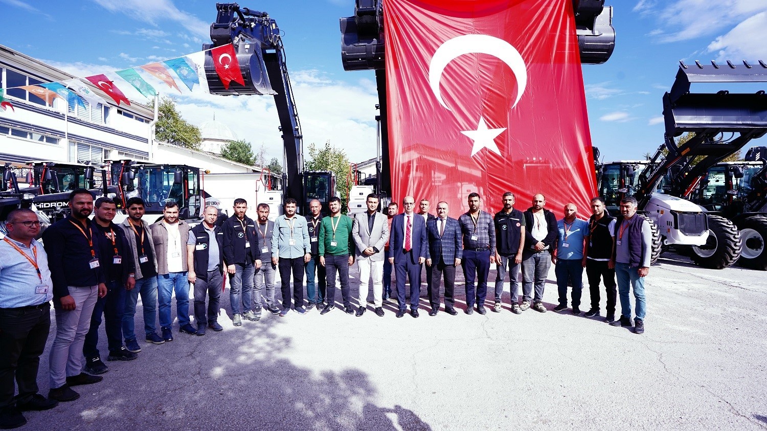 Yeşilyurt Belediyesi araç filosunu güçlendirdi
