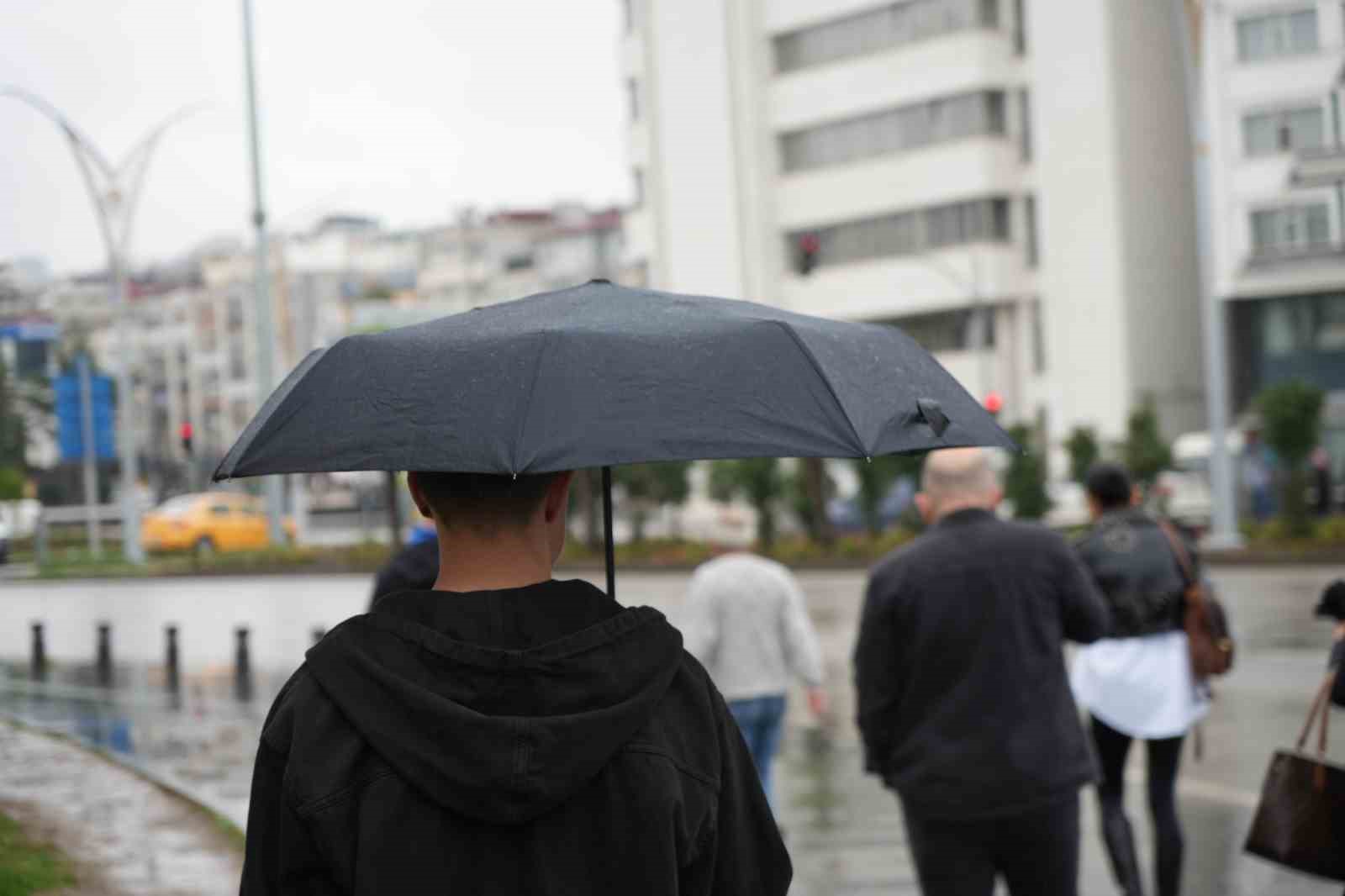 Samsun’da montlar gardıroplardan çıkıyor
