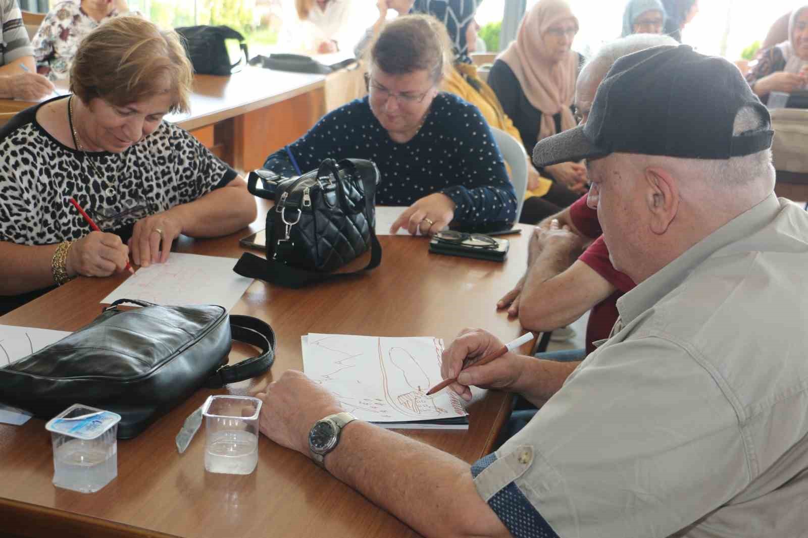 Aktif ve mutlu yaşlanmanın sırları Körfez’de konuşuldu
