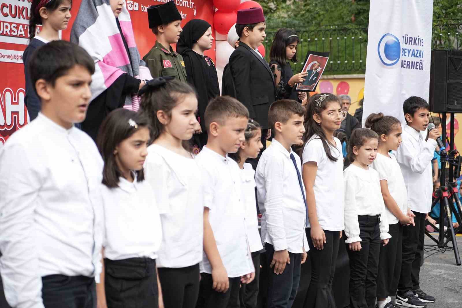 Öğrenciler kostüm giyerek tarihi kahramanları canlandırdı
