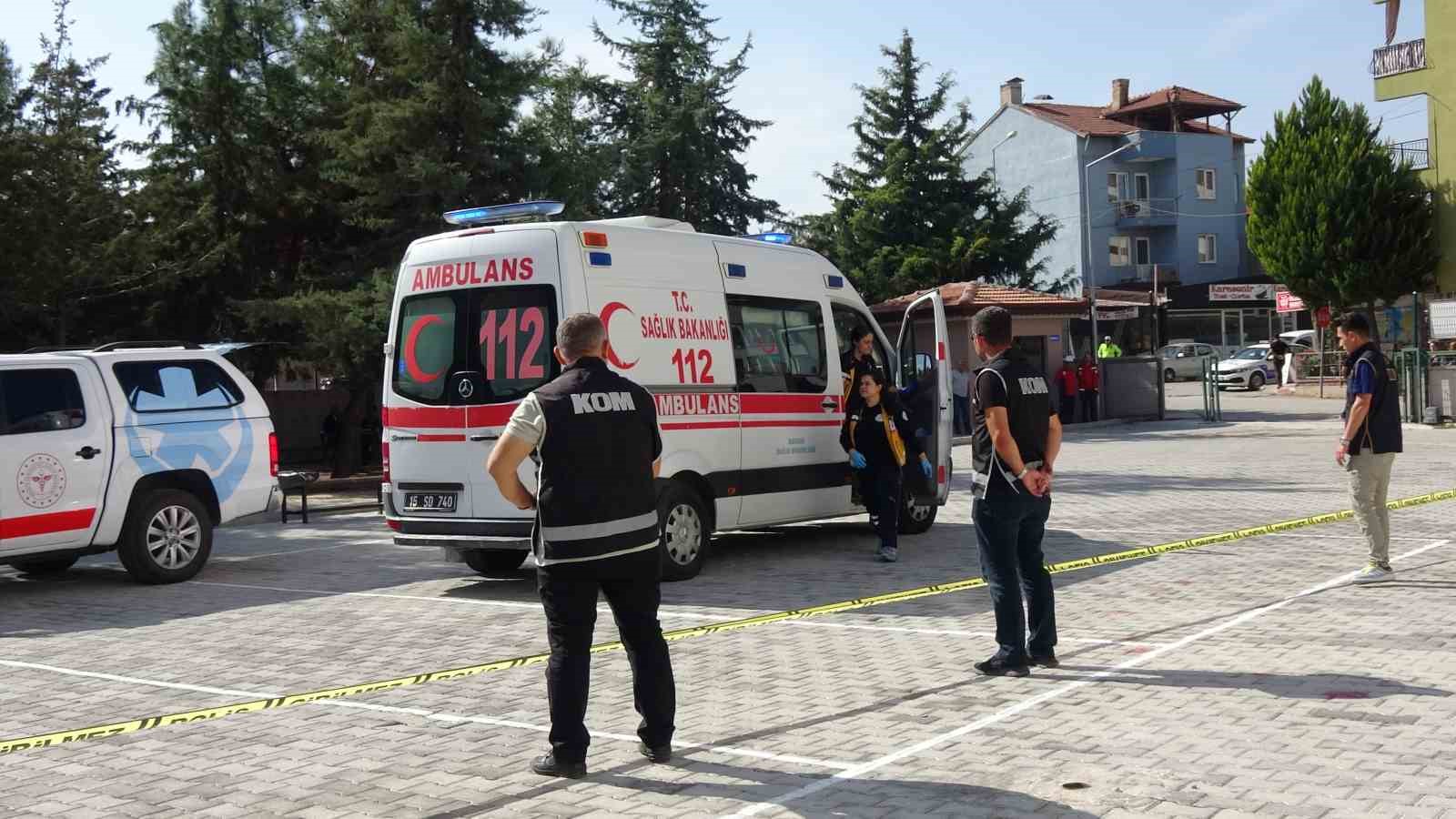 Burdur’da okuldaki deprem tatbikatı gerçeği aratmadı
