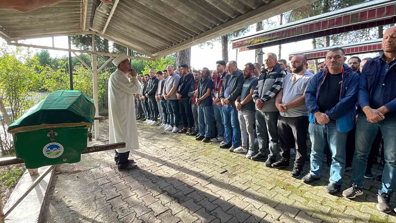 Patlamada hayatını kaybeden 2 çocuk babası son yolculuğuna uğurlandı
