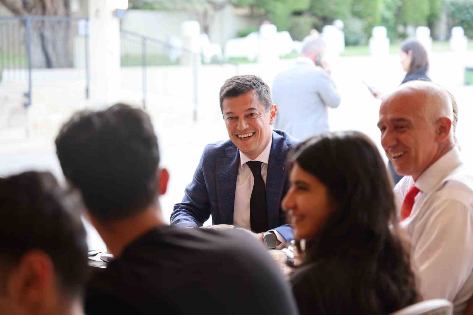 Marmaris Belediyesi’nden üniversite öğrencileri için tanışma pikniği
