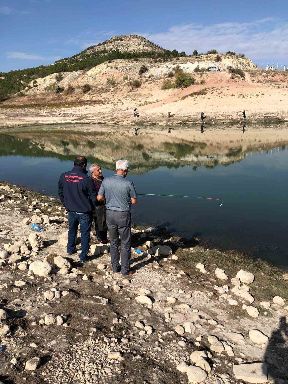 Altınapa Baraj Gölünde amatör avlanma denetlendi
