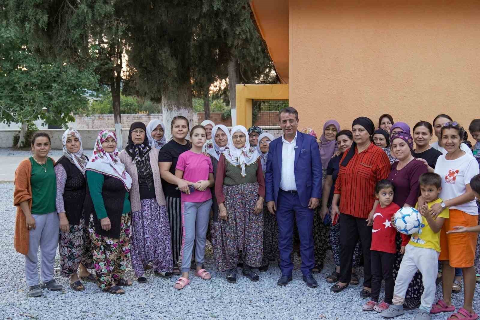 Çocukların yüzü Başkan Yetişkin ile güldü
