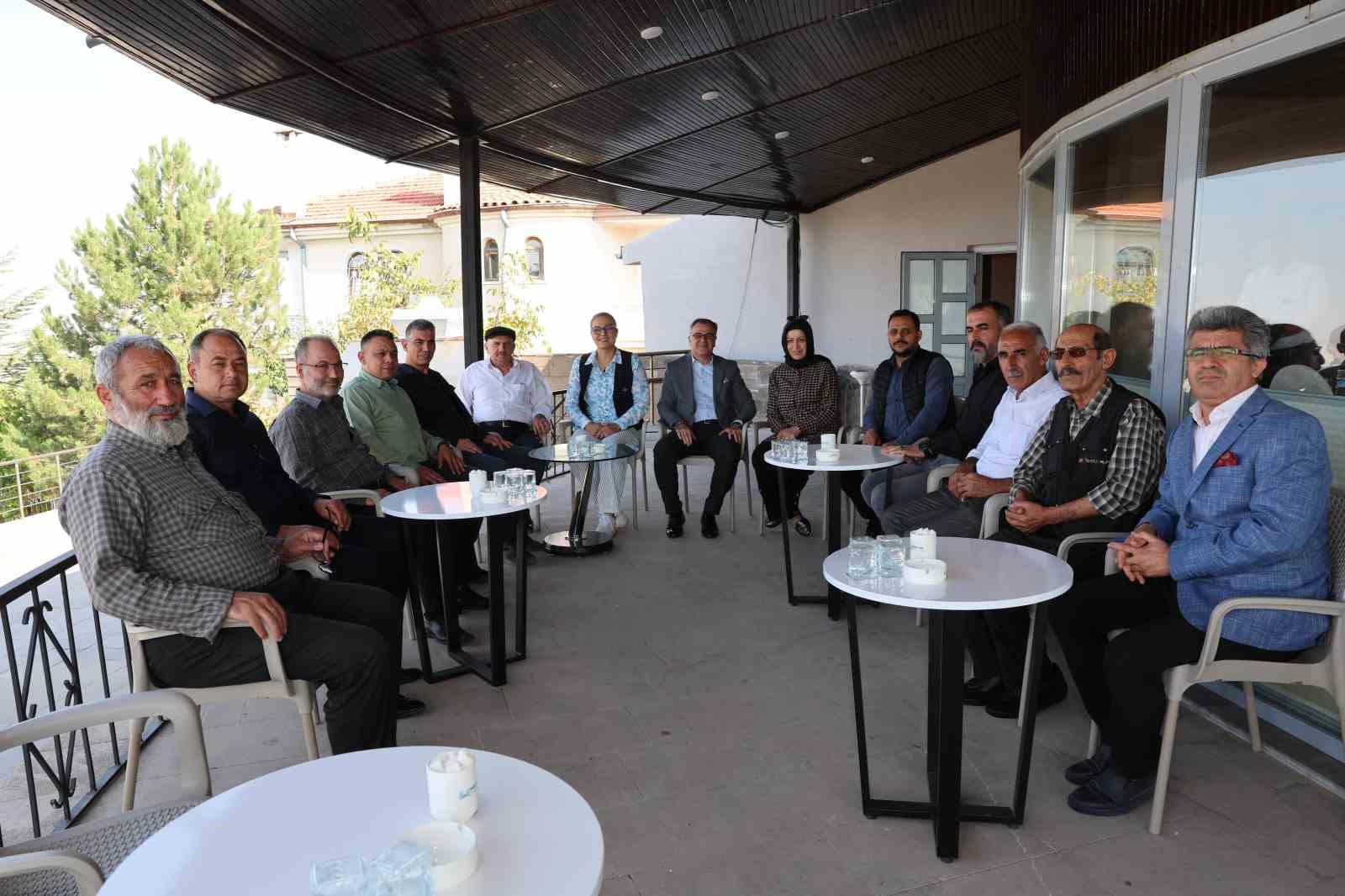 Başkan Özdoğan; Hacılar’ın nabzını yokluyor
