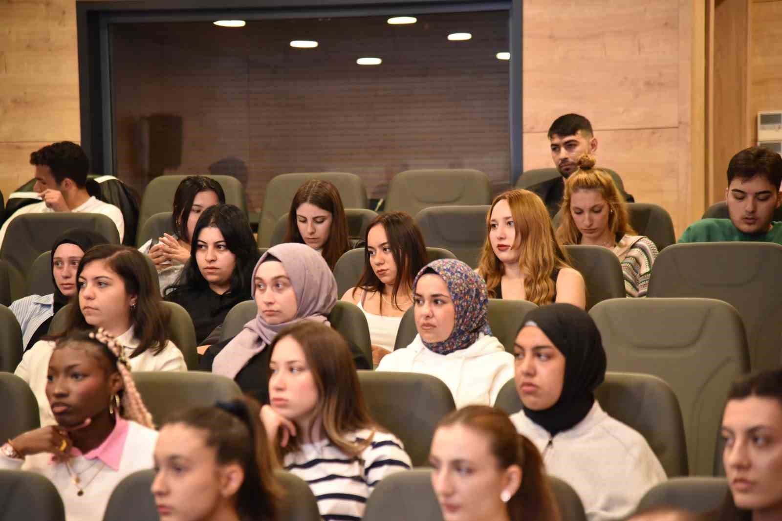 Kastamonu Üniversitesi’nde ’iklim krizi’ konuşuldu
