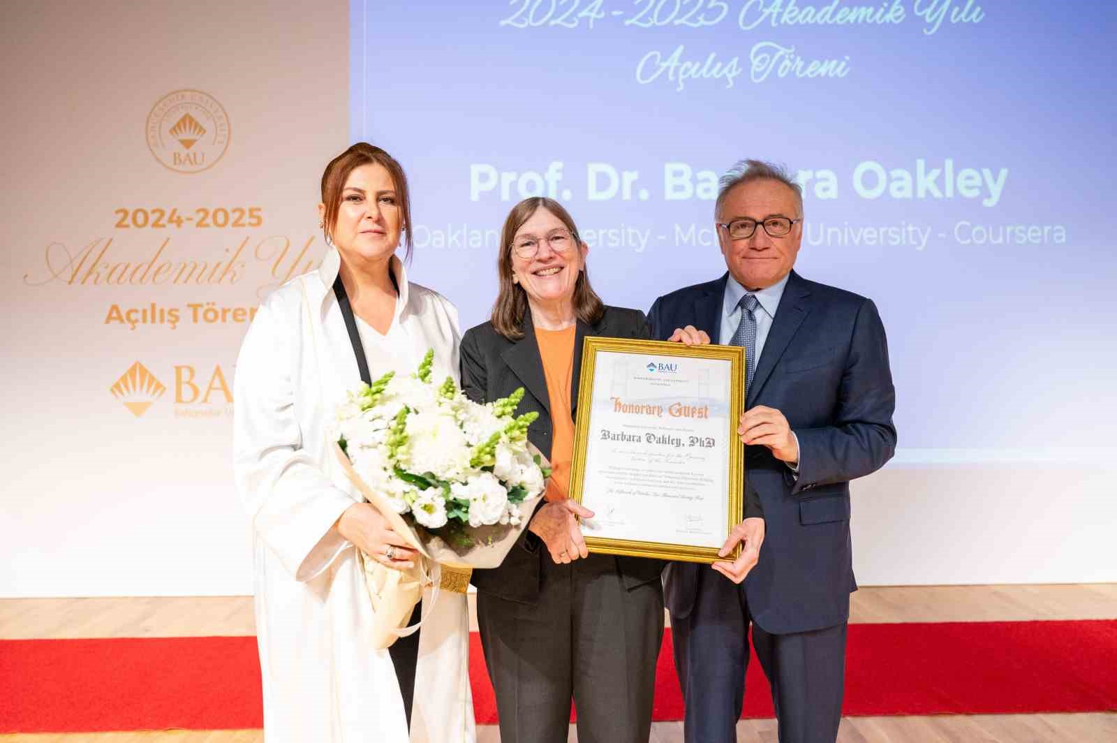 BAU 2024-2025 yılı akademik yılı ABD’li Profesör Barbara Oakley’in ilk dersiyle başladı
