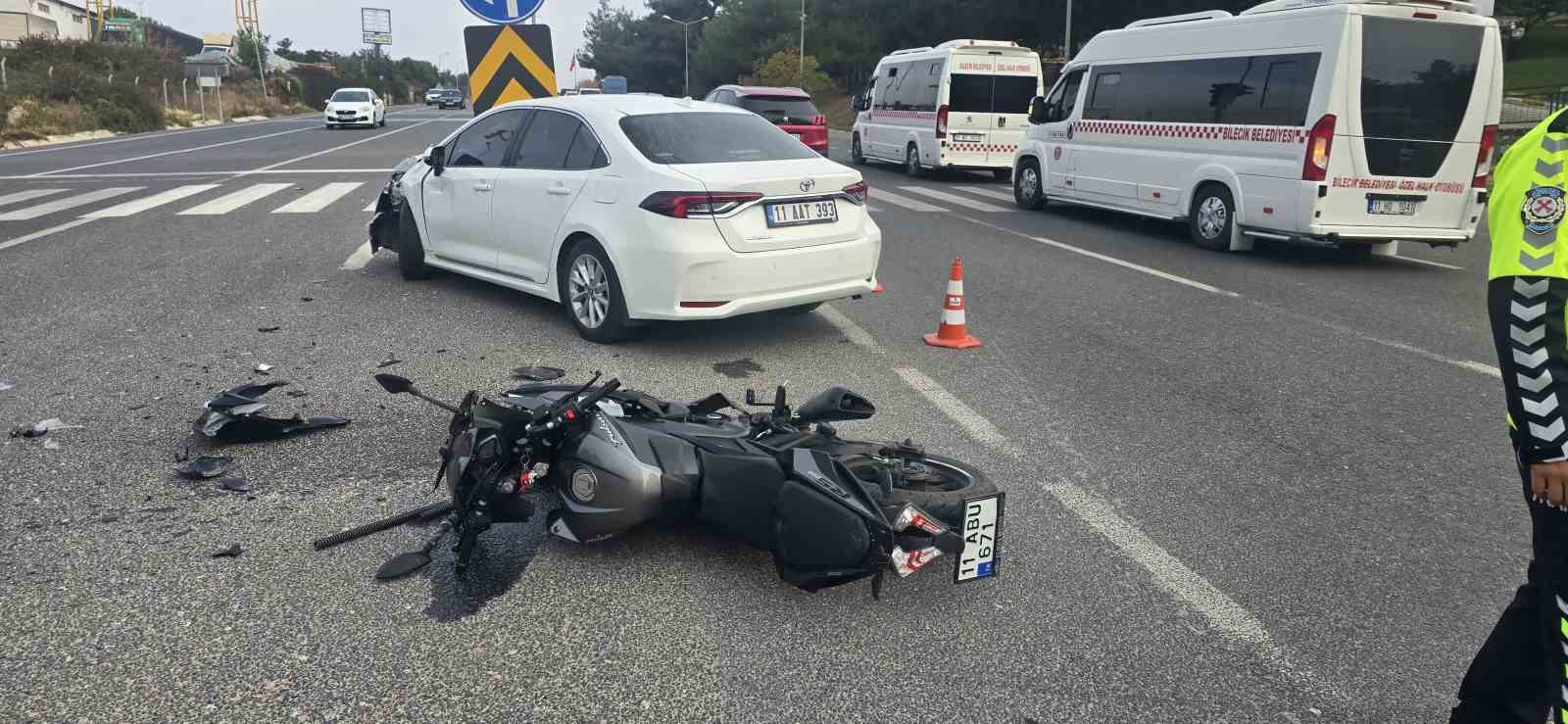 Polisevi Kavşağı’nda meydana gelen trafik kazasında 1 kişi yaralandı
