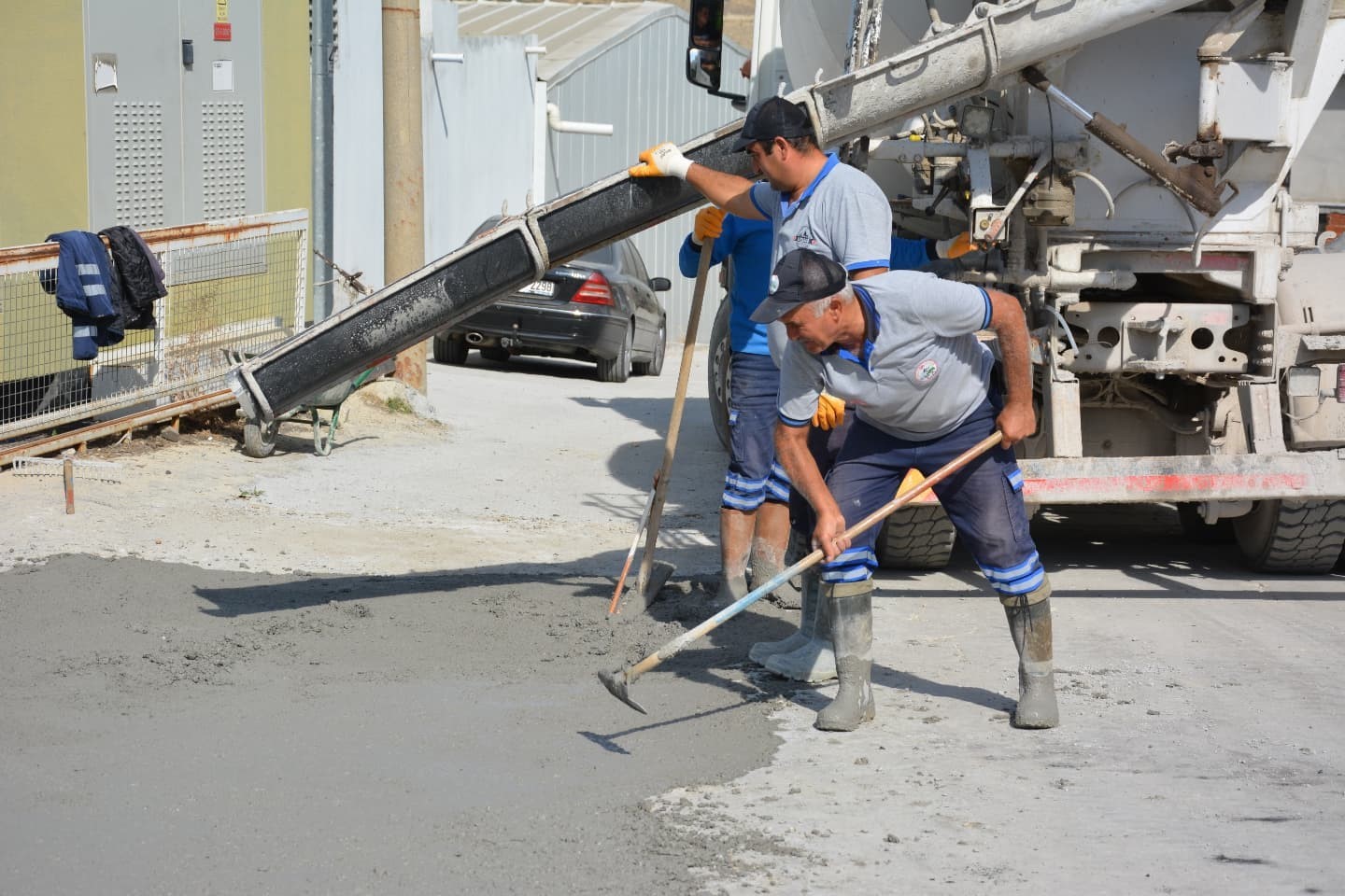 Babadağ Sanayi Bölgesinde Altyapı ve Yol Çalışmaları
